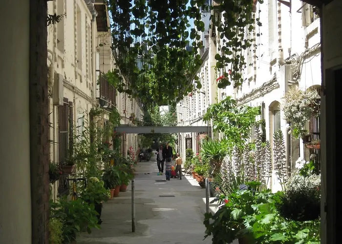 Cite Pilleux - Charming Studio In A Flowery Pedestrian Lane